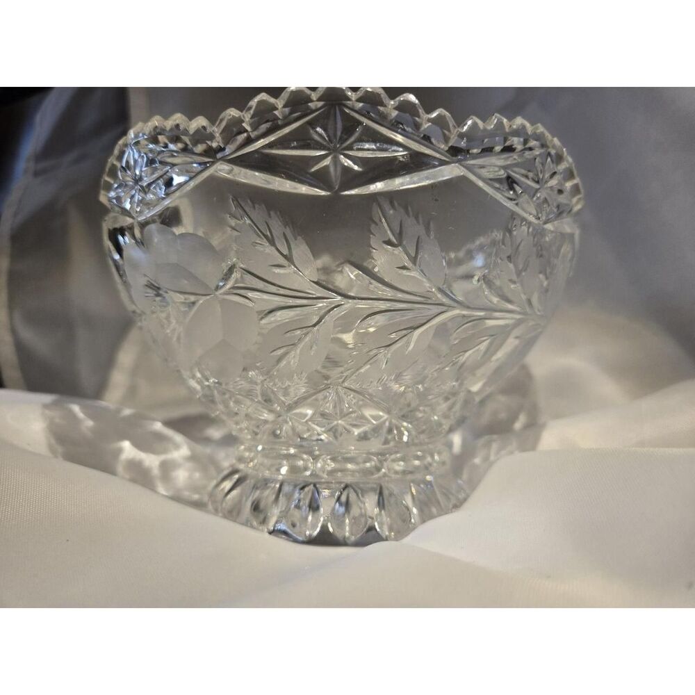 Unbranded White Dinnerware